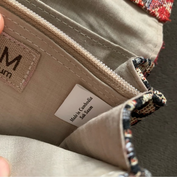 Ethically Made - Handmade Woven Cotton Women’s Wallet - Picture 4 of 6